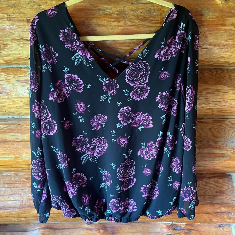 TORRID Floral Black and Purple Women's Top